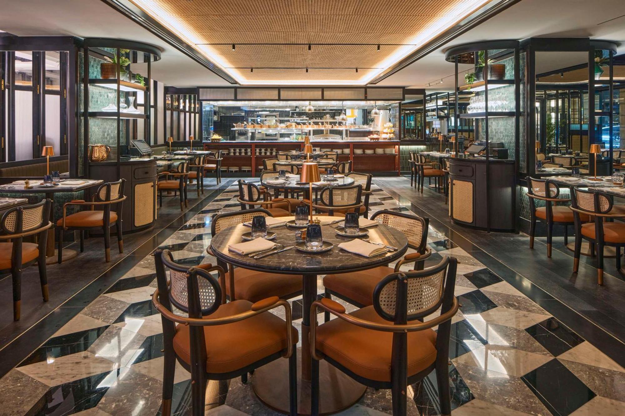 Qt Khách sạn Singapore